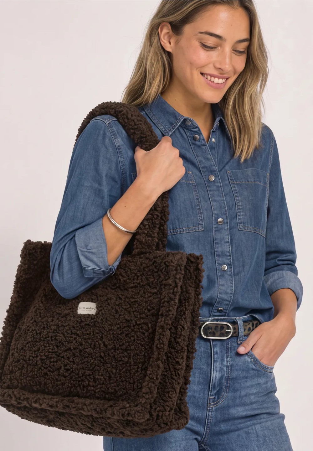 A580862__17111 auburn brown__1__20260925135818796.jpg_ORGA_HUB