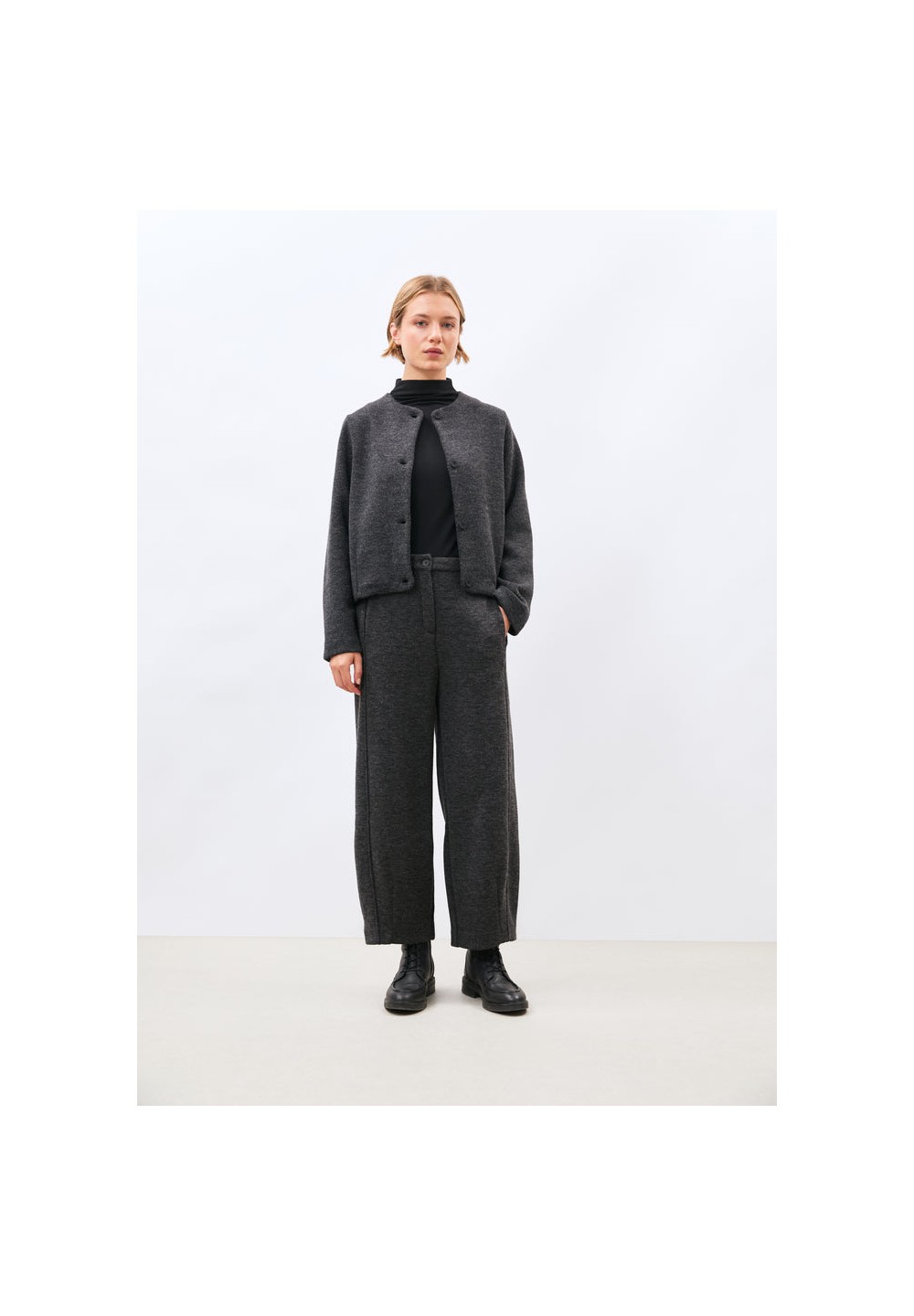 HM-PA-MAYLOR__119   NOIR ANTHRACITE__1__20261005162025508.jpg_ORGA_HUB