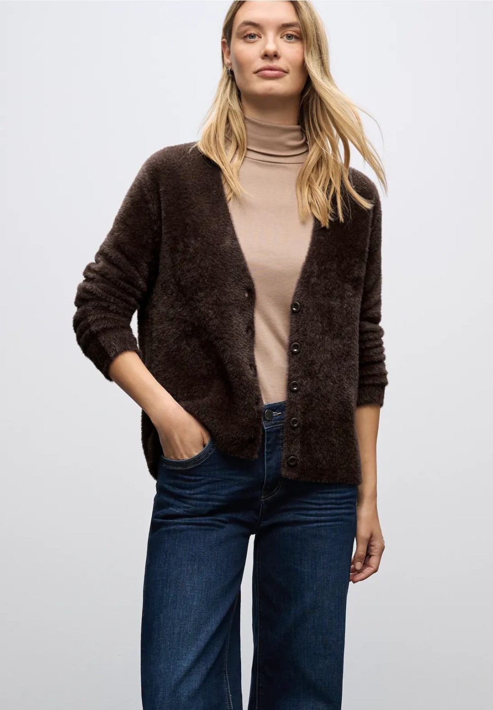A253980__168 66 deep roast brown__1__20250924142334567.jpg_ORGA_HUB