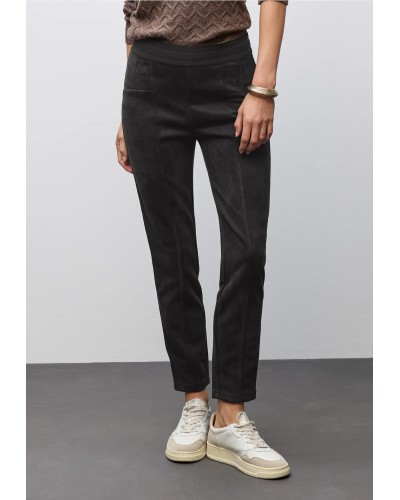 A379555__100 01 Black__1__20251009151659197.jpg_ORGA_HUB