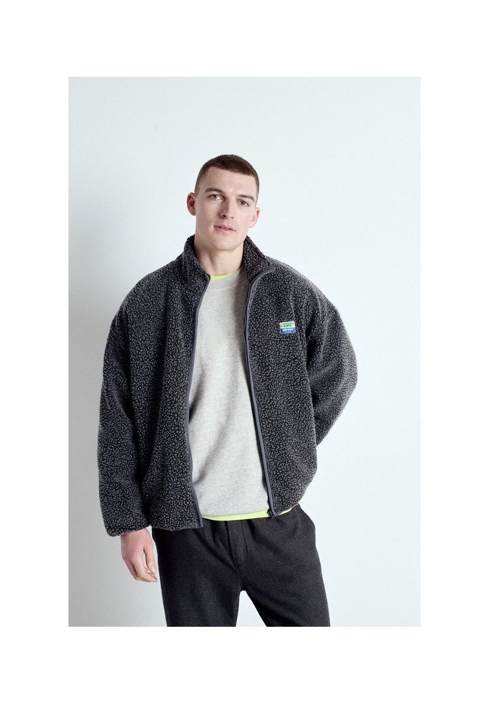 MHOK16BH25__ANTHCH__1__20250806160846150.jpg_ORGA_HUB