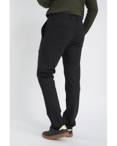 JAISKY__NOIR__2__20251023100033979.jpg_ORGA_HUB