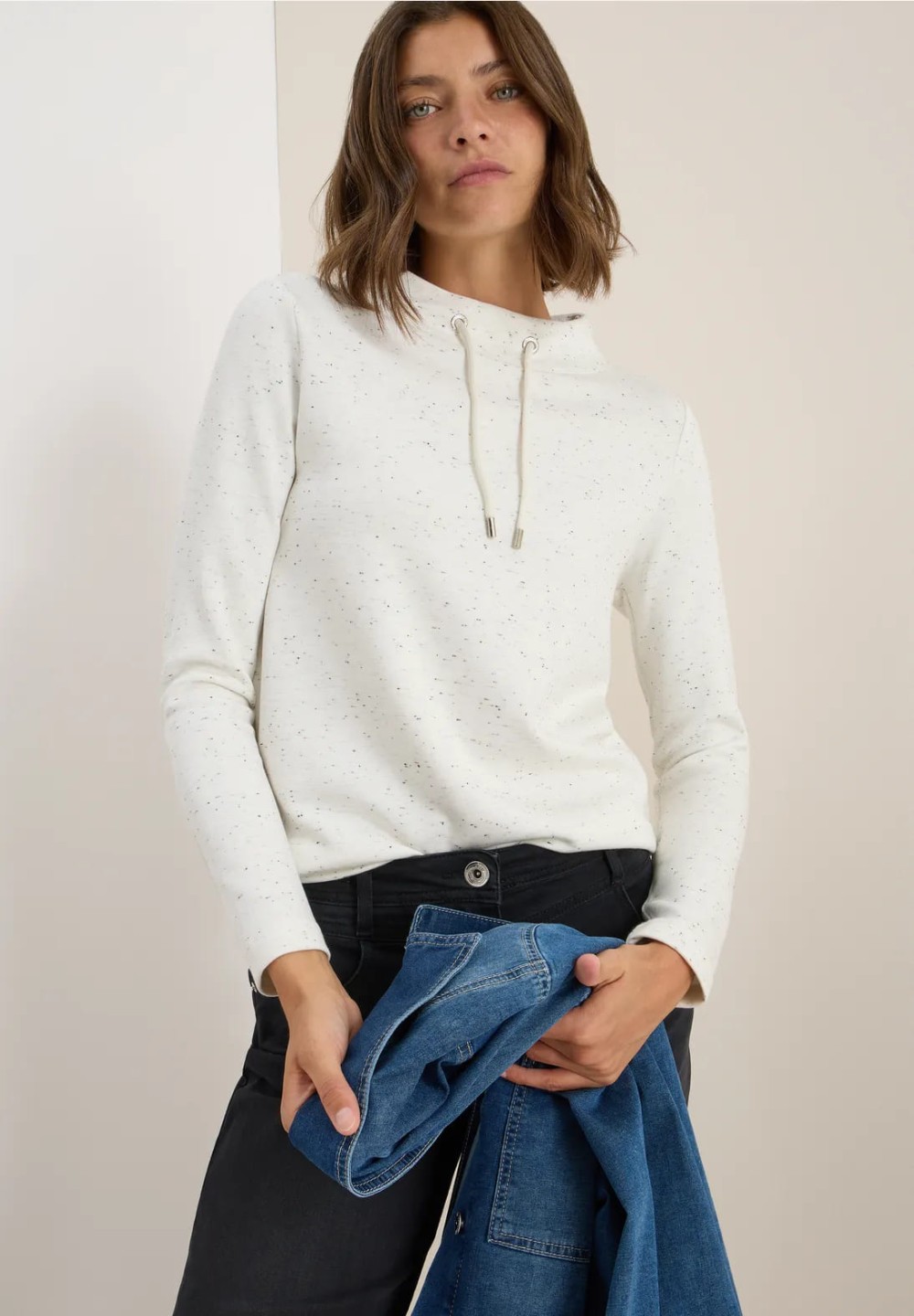 B324017__134 74 vanilla white__1__20250910121848142.jpg_ORGA_HUB