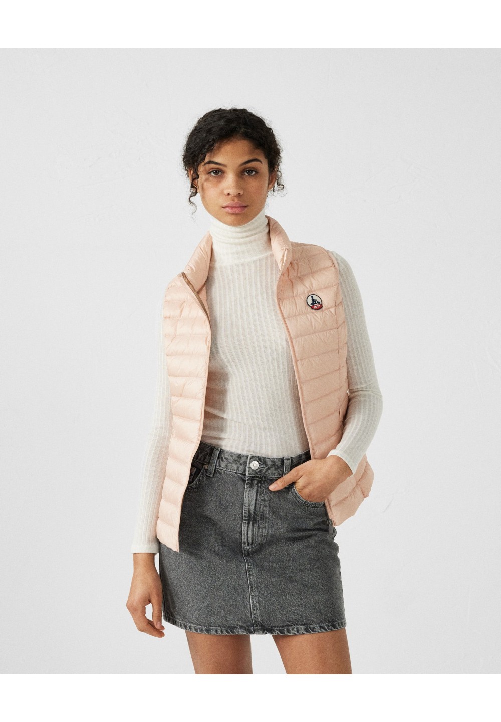 PF22WDOW04__40U__1__20250128133249034.jpg_ORGA_HUB