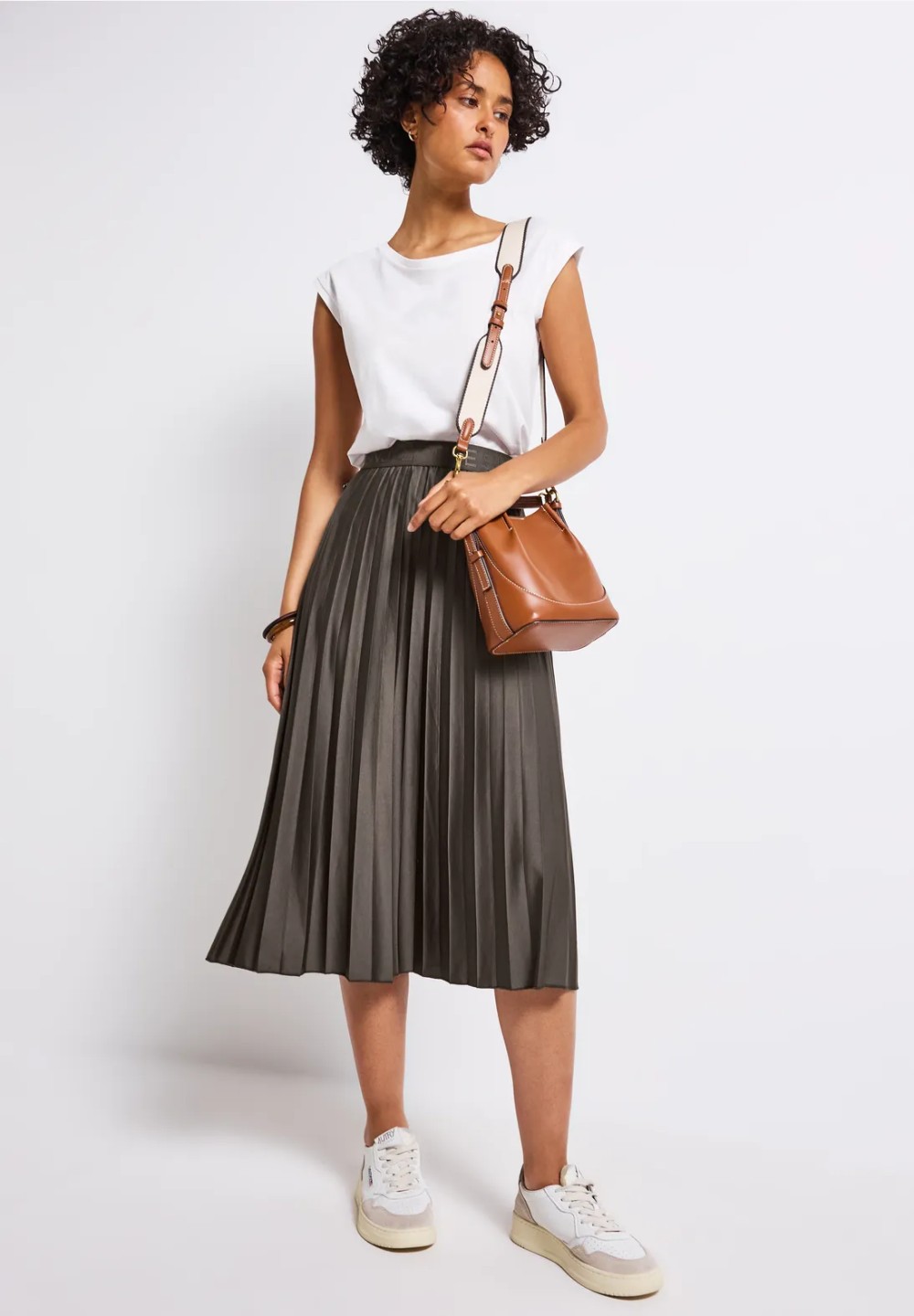 A361785__167 62 nomad brown__1__20250718154927858.jpg_ORGA_HUB