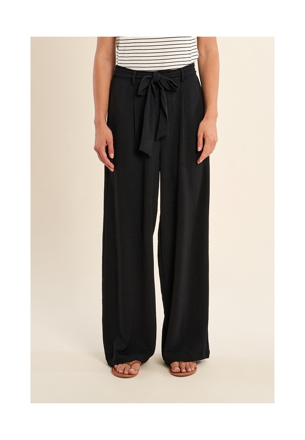 G900EE__NOIR__1__20260212142456006.jpg_ORGA_HUB